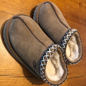 UGG Tasman Toddler sz 9